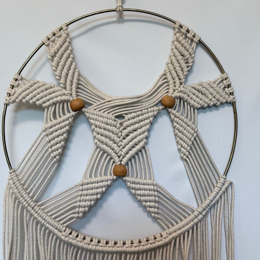 Macrame 14” ring goat 9” fringe - Picture 4 of 5